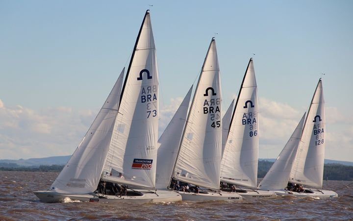 Campeonato Brasileiro Da International Soling Class Iniciou Nesta Quinta No Vele... 11