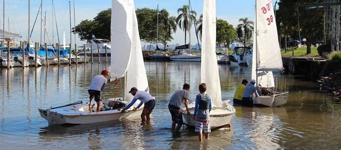 Classe Snipe
Flotilha do Veleiros do Sul compete a partir desta segunda-feira n… Classe Snipe
Flotilha do Veleiros do Sul compete a partir desta segunda-feira n...