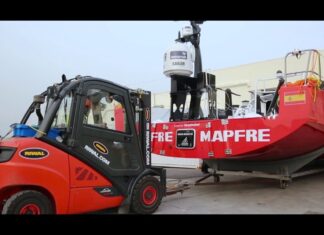 MAPFRE meets the keel | Volvo Ocean Race MAPFRE meets the keel | Volvo Ocean Race
