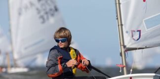 Sul-americano de Optimist completou cinco regatas nesta quarta-feira em Montevid...