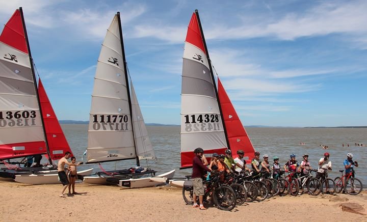 Regata Vds - Barra Do Ribeiro Da Classe Hobie Cat 16 Foi Festiva E Movimentou A ... 11