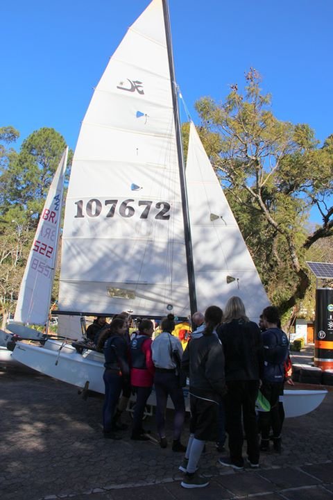 A Escola De Vela Minuano Recebeu Um Hobie Cat 16 Novo, Que Foi Cedido Por Um Ass... 3