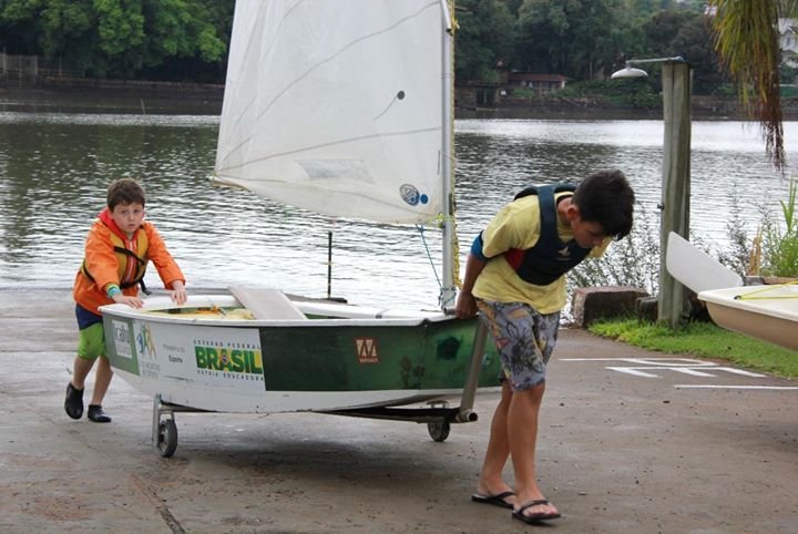 Total Revitalização Da Escola De Vela Barra Limpa A Chamada O Futuro Começa Aq... 2