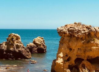 Praia dos Arrifes. - Albufeira