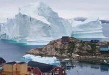 Iceberg se aproxima de aldeia na Groenlândia e deixa população em alerta