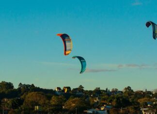 Leveza e arte do KITE no Janga, capturada por @pjr.bruno #velacampeã #euamooja… Leveza e arte do KITE no Janga, capturada por @pjr.bruno #velacampeã #euamooja...