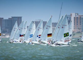 O Youth Sailing World Championships se aproxima do fim e o Tiago Quevedo continu...