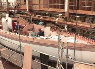 WOW...HYPNOTIC Video of Wooden Boat Build Process Modern Technology