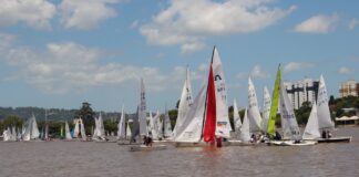 A Regata de Monotipos comemorativa dos 84 anos do Veleiros do Sul mais parecia u...