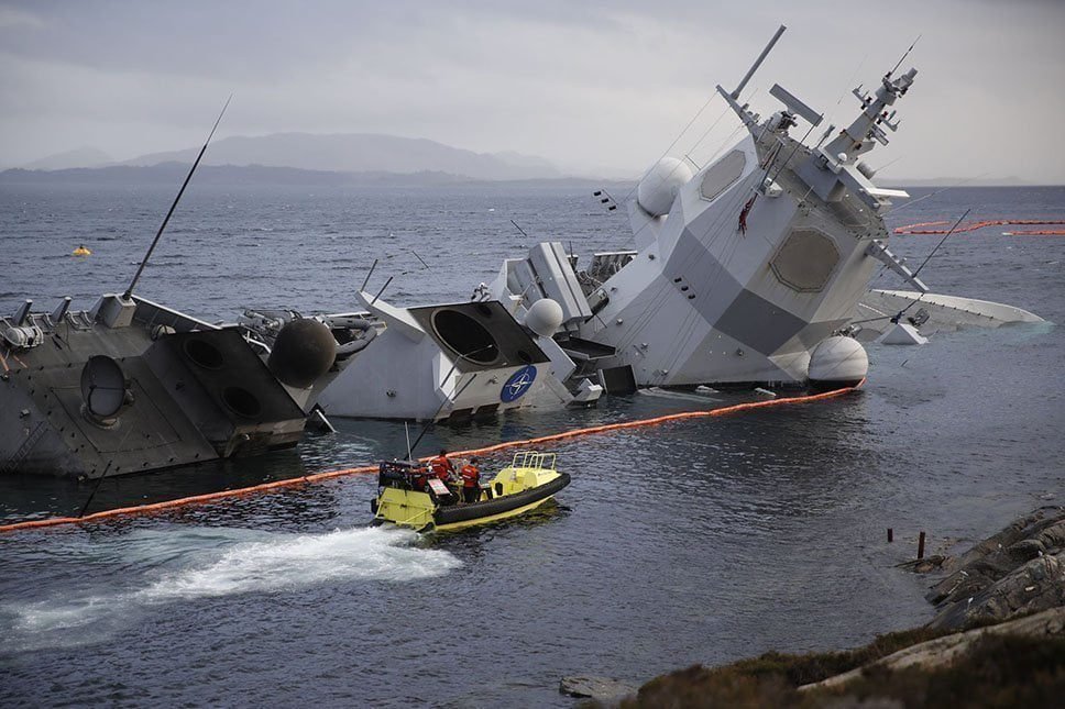 Noruega Acusa Navantia Pelo Naufrágio Da Fragata Devido A Falha De Projeto - Poder Naval - A Informação Naval Comentada E Discutida 1