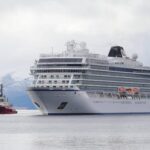 Com ondas de 8 metros, passageiros narram espera por resgate em navio na Noruega Com ondas de 8 metros, passageiros narram espera por resgate em navio na Noruega