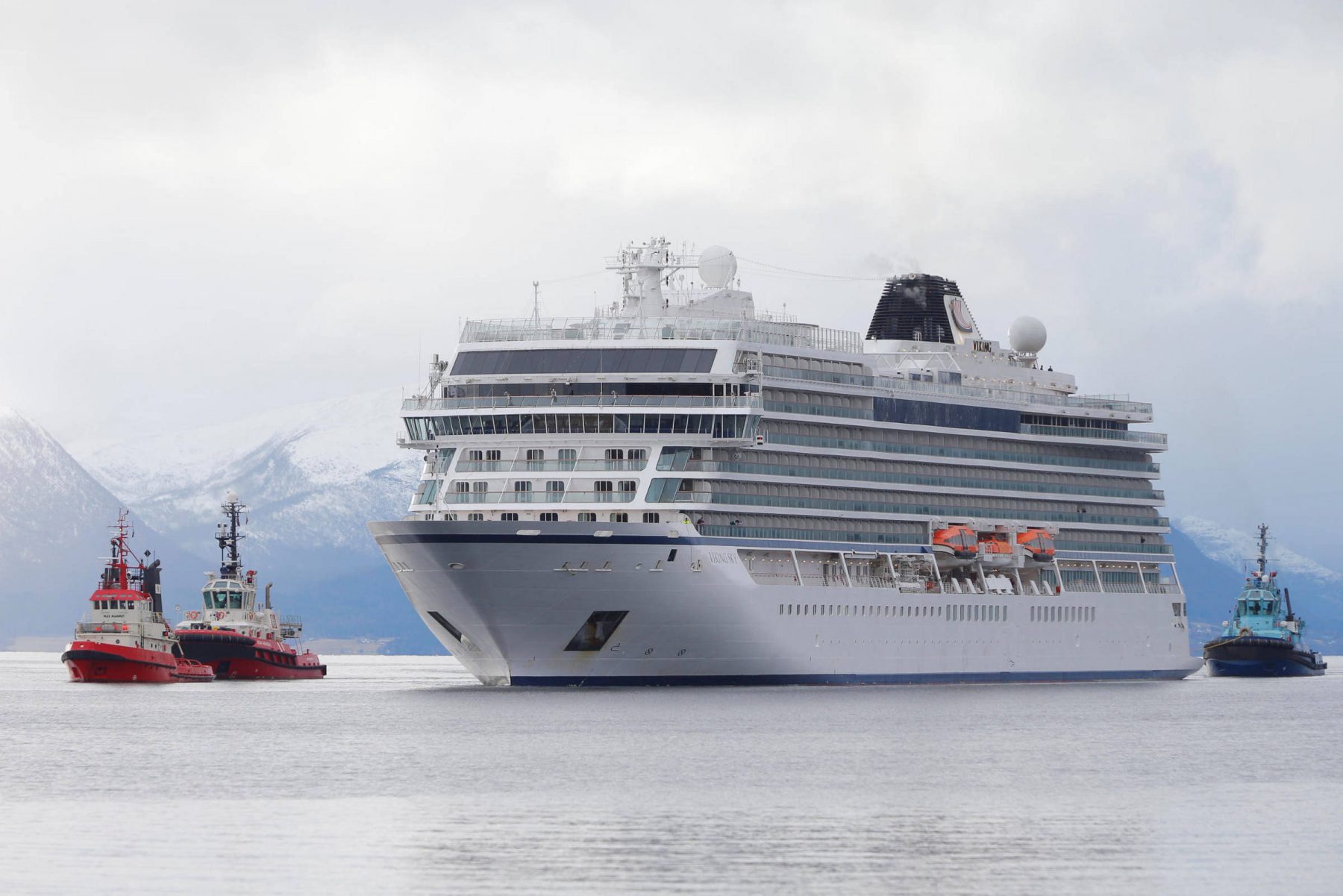Com Ondas De 8 Metros, Passageiros Narram Espera Por Resgate Em Navio Na Noruega 1