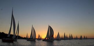 Foi o maior de todos!
 O Velejaço Noturno mais que comprovou ser um caso de amor...