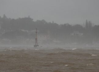 Muito vento, sem regata!
 O Brasileiro de Soling teve uma pausa forçada neste sá...