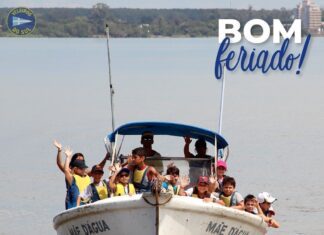 Bom feriado! 
 Que o dia seja alegre e muito bem aproveitado! 
 #souvds #veleiro...