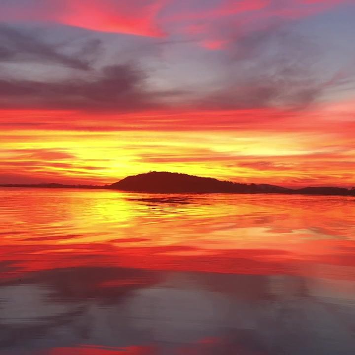 Pôr-Do-Sol No Rio Guaíba, Porto Alegre
Fim De Tarde! 1 Pôr-Do-Sol No Rio Guaíba, Porto Alegre
Fim De Tarde! 1