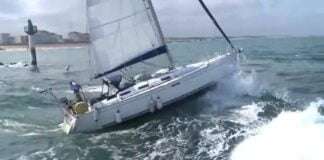  a SAILBOATS AT THE CAPBRETON PASS.