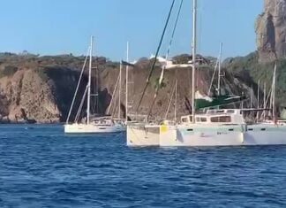 Abalroamento em Fernando de Noronha
(recebido via WhatsApp)
Ocorrência:
No di… Abalroamento em Fernando de Noronha
(recebido via WhatsApp)
Ocorrência:
No di...