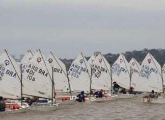 Domingo de regata de estreantes e veteranos do OP
.
Com vento sudeste de 8 a … Domingo de regata de estreantes e veteranos do OP
.
Com vento sudeste de 8 a ...