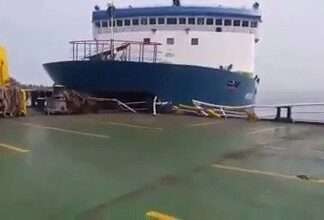 a Collision Between two Vessels a Collision Between two Vessels