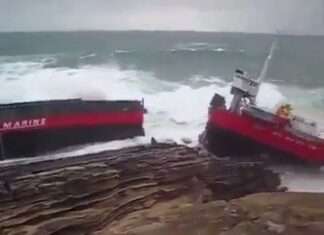  a Ship Snip in to Half in bad weather