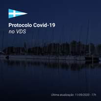 Mais Uma Liberação No Clube! Flotilhas Dos Monotipos Com Até Quatro Pessoas Est... 1 A Imagem Pode Conter: Noite, Céu, Atividades Ao Ar Livre E Água, Texto Que Diz &Quot;Protocolo Covid-19 No Vds Última Atualização: 11/09/2020- 17H&Quot;