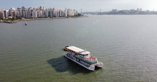 Era O Que Faltava Na Temporada De Verão Em Florianópolis 1