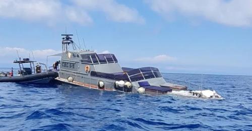 Iate usado pela Princesa Diana em último verão com Dodi afunda após batida no Mediterrâneo Iate usado pela Princesa Diana em último verão com Dodi afunda após batida no Mediterrâneo