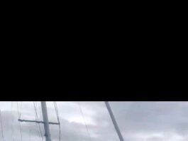Swedish Arkona-460 sank in the Pacific Ocean, the crew was rescued #Swedish #Arkona460 #sank #inthePacificOcean #crew #yacht #superyacht #yachtlife #yachtshow #boatshow #yachting #yachtclub #yachtworld #luxuryyacht #boat