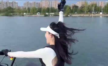 Jetski por R$1.000?


