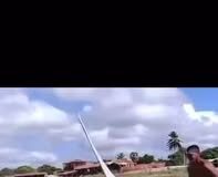 São minoria os filhos que seguem os hobbies dos pais, mas a tentativa é sempre v...