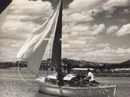 Velejando a noite, com incêndio  a bordo.
Cmte Geraldo Sperb

Há histórias que, ...