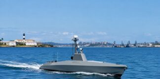 Veículo de superfície não tripulado da Marinha do Brasil navegando no mar, representando a Aramuss 2026