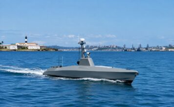 Veículo De Superfície Não Tripulado Da Marinha Do Brasil Navegando No Mar, Representando A Aramuss 2026